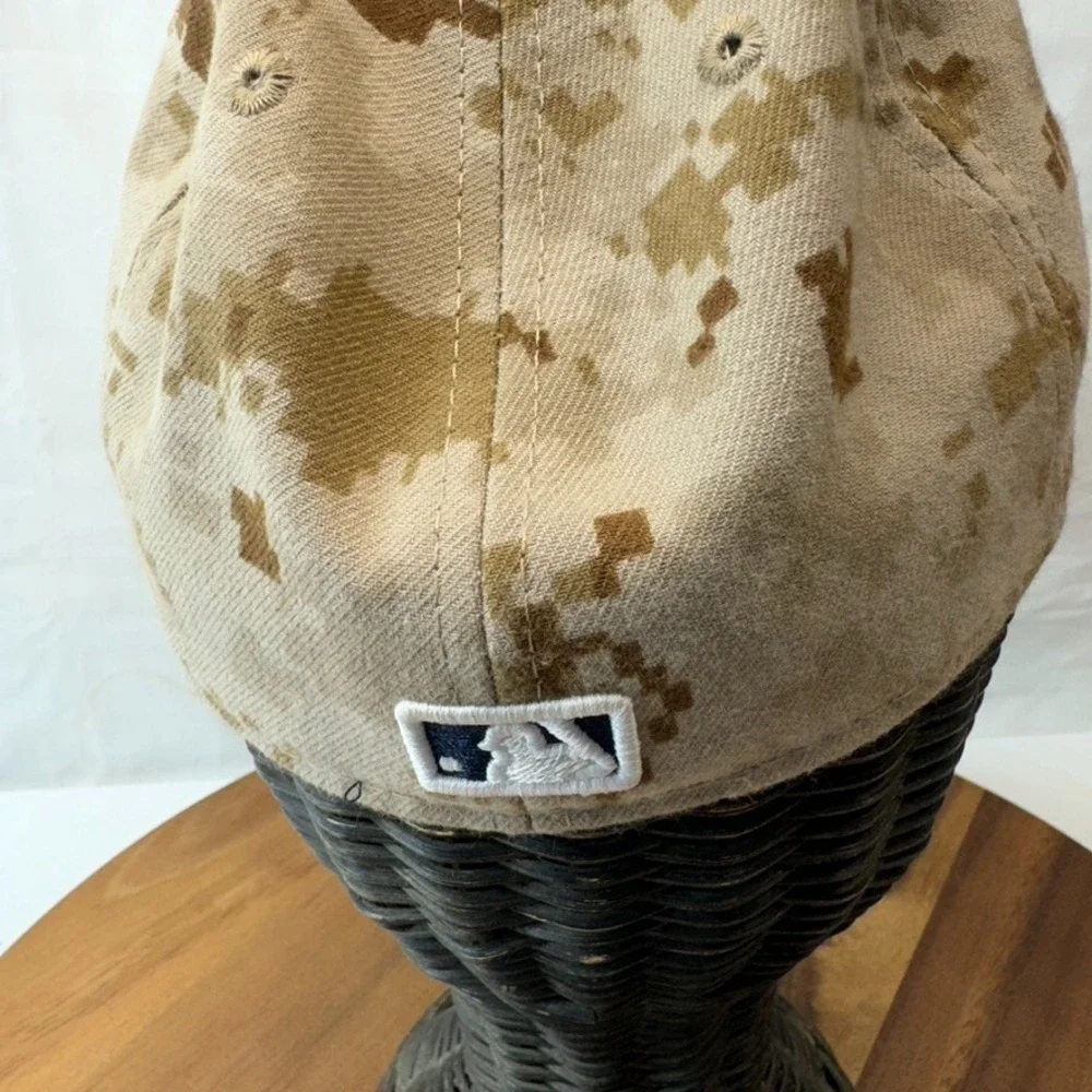 Detroit TIgers Hat Cap‎ Fitted Size 7 Black Digital Camo New Era On Field cap
